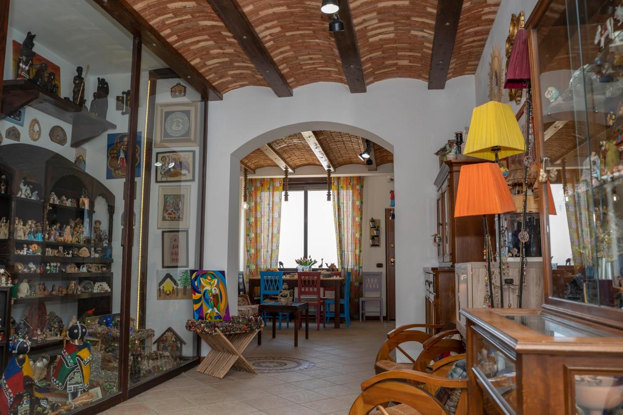 Lala Salama San Leone Extérieur photo