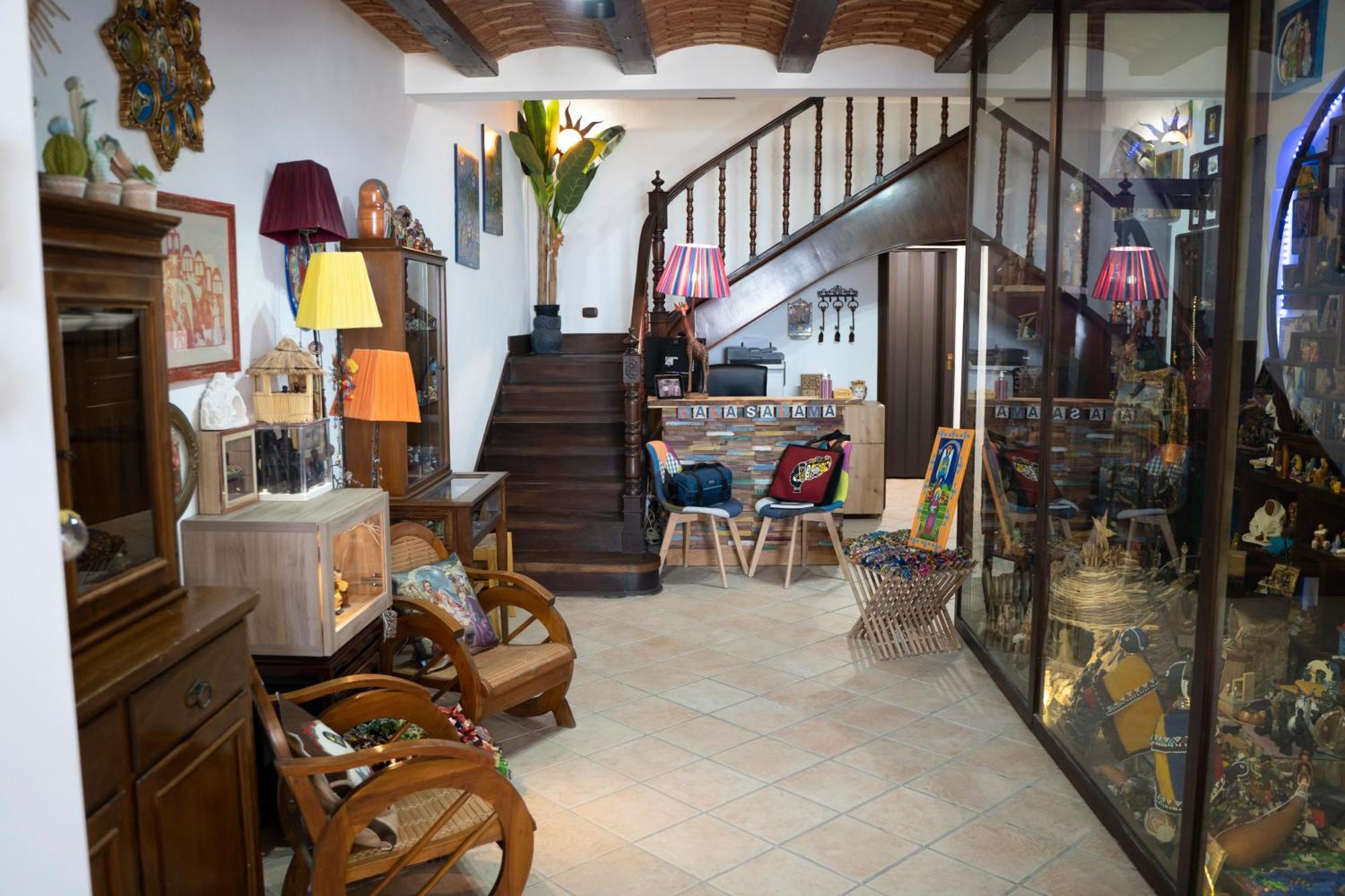 Lala Salama San Leone Extérieur photo