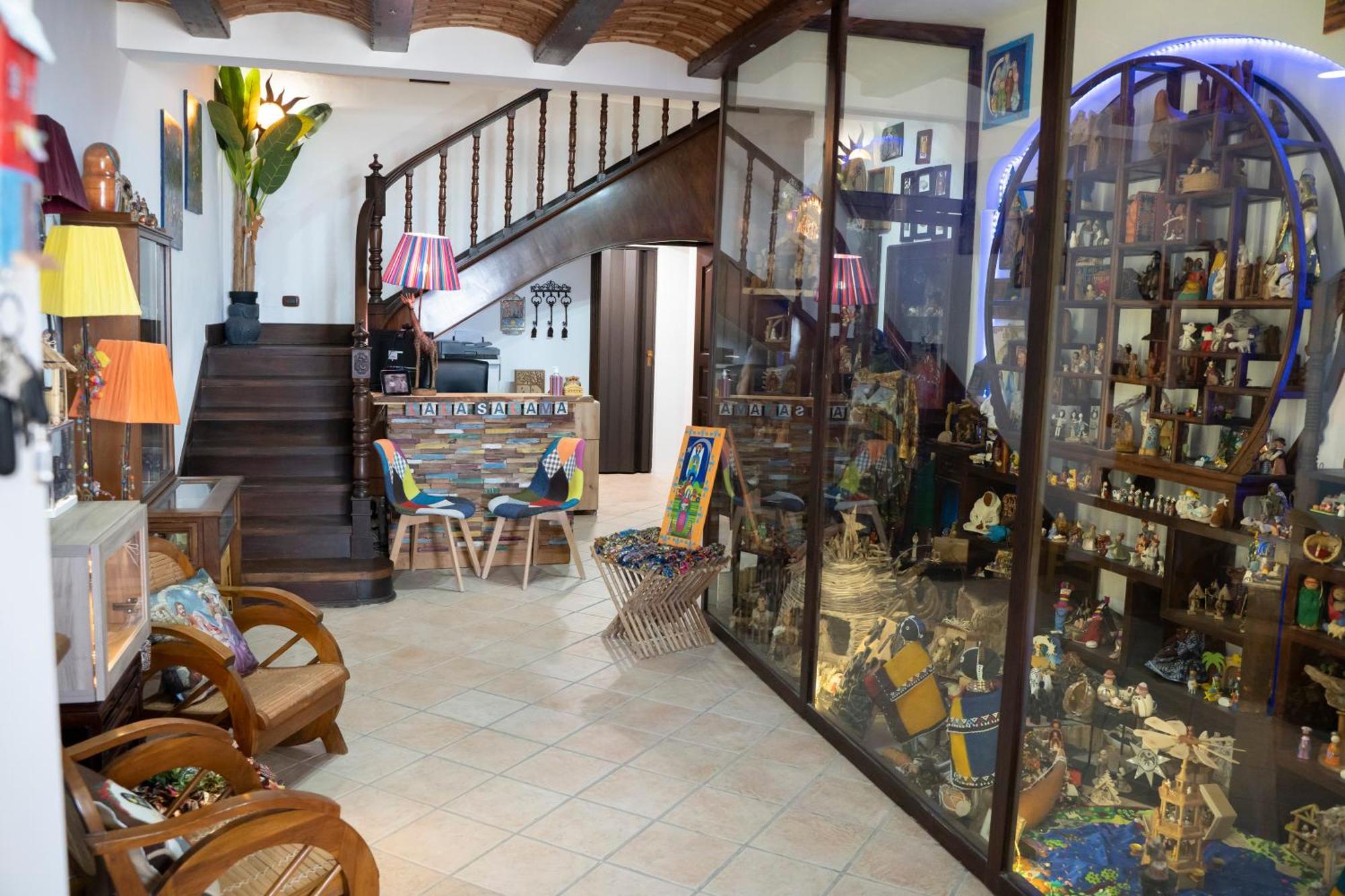 Lala Salama San Leone Extérieur photo